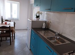 Metajna House With Pool And Sea View