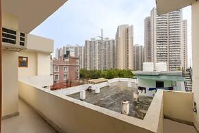 Hotel the classic inn noida sec 70