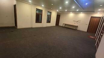 Hotel the classic inn noida sec 70