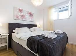 Cultural Haven Central Two Bedroom Apartment in Zadar With City Views