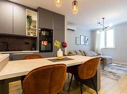 Cultural Haven Central Two Bedroom Apartment in Zadar With City Views