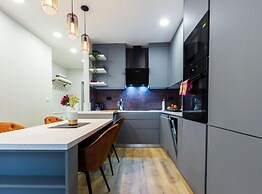 Cultural Haven Central Two Bedroom Apartment in Zadar With City Views