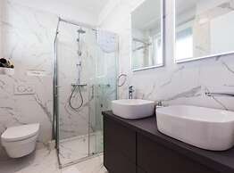 Cultural Haven Central Two Bedroom Apartment in Zadar With City Views