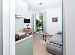 Romantic Studio in Zadar With City and Garden Views