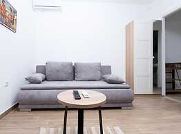 Romantic Studio in Zadar With City and Garden Views