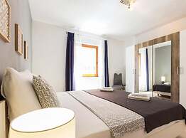 Charming Zadar Apartment Near Old Town With Convenient Access to Beach