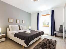 Charming Zadar Apartment Near Old Town With Convenient Access to Beach