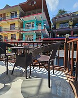 Hotel Luxeevista By Navodayans