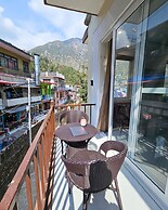 Hotel Luxeevista By Navodayans