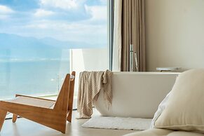 Dali Qiyu Half Hill  Seaview Villa Erhai