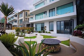 Dali Qiyu Half Hill  Seaview Villa Erhai