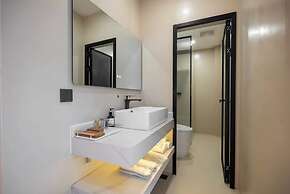 Dali Qiyu Half Hill  Seaview Villa Erhai