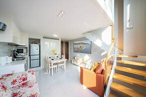 Shanghai Hills & Wanye Prime Stay