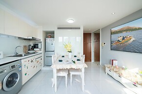 Shanghai Hills & Wanye Prime Stay