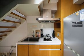 Shanghai Hills & Wanye Prime Stay