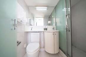 Shanghai Hills & Wanye Prime Stay