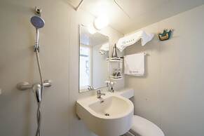 Shanghai Hills & Wanye Prime Stay