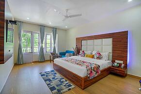 Pax Hotel Rock Villa