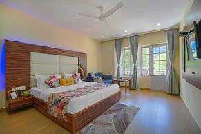 Pax Hotel Rock Villa