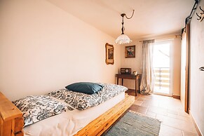 Stuk House