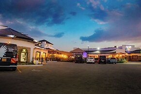 AVIAN COURT HOTEL