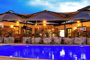 AVIAN COURT HOTEL