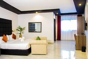 AVIAN COURT HOTEL