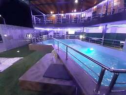 Angels Court Hotel and Suite