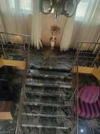 Angels Court Hotel and Suite