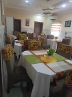 Angels Court Hotel and Suite