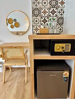 Charm Hostel at Pratumnak