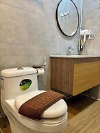 Charm Hostel at Pratumnak