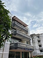 Charm Hostel at Pratumnak