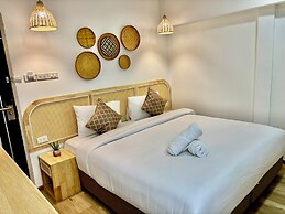 Charm Hostel at Pratumnak