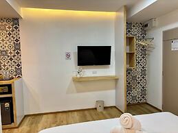 Charm Hostel at Pratumnak