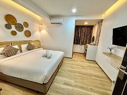 Charm Hostel at Pratumnak