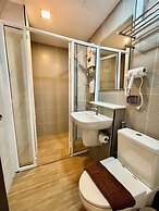 Charm Hostel at Pratumnak