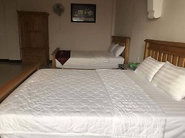 The Passion Lux Airport Hotel Apartment