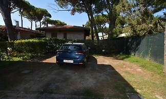 Three Room Flat With Wi-fi and Private Parking Space 100mt From Lignan