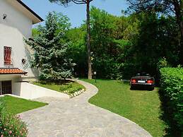 Three Room Flat With Wi-fi and Private Parking Space 100mt From Lignan