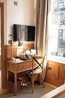 The Old Farmhouse Pub & Rooms