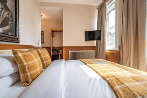 The Old Farmhouse Pub & Rooms
