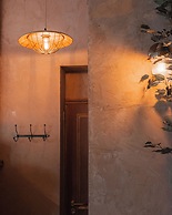 The Old Farmhouse Pub & Rooms