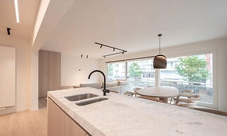 Stylish Apartment in Knokke - Balcony City View Pet-friendly