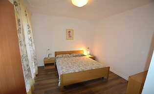 Nice Flat for for 4 Guests in a Residence With Common Pool in Lignanor