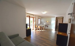 Nice Flat for for 4 Guests in a Residence With Common Pool in Lignanor