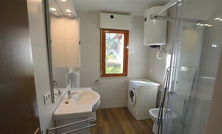 Nice Flat for for 4 Guests in a Residence With Common Pool in Lignanor