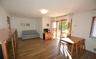 Nice Flat for for 4 Guests in a Residence With Common Pool in Lignanor