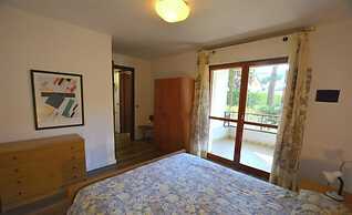 Nice Flat for for 4 Guests in a Residence With Common Pool in Lignanor