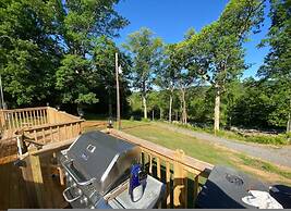 Beautiful Room Just Waiting for You Pool IS Closed